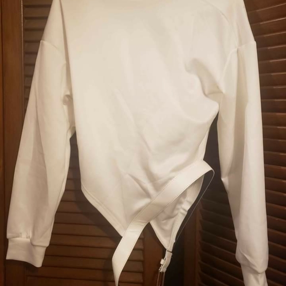 BEAUTIFUL TOPS 😍 - Picture 6 of 6